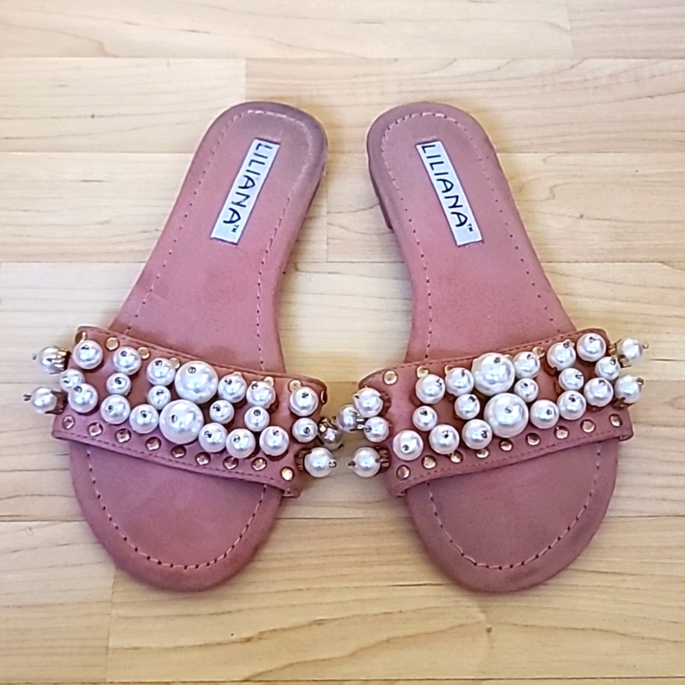 Liliana Pearl and Gold Studembellished Flat Sandal Slide Size 5.5